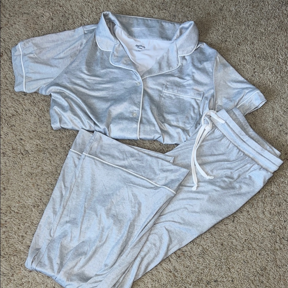 Gap Body Gray/silver Short Sleeve Pajama Set